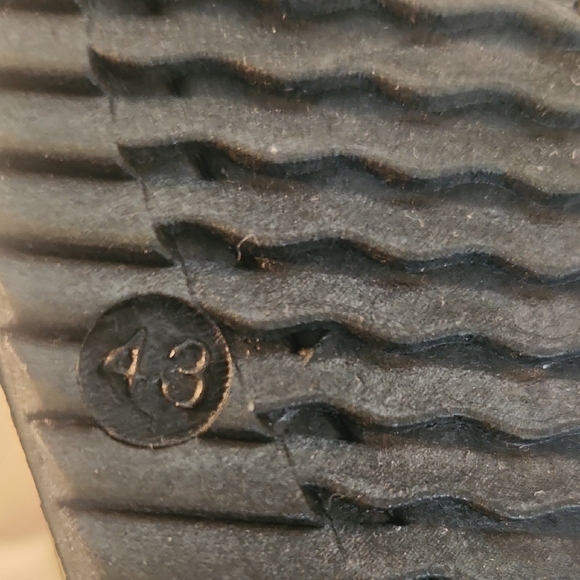 White Slip-On Men's Shoes - Picture 3 of 5